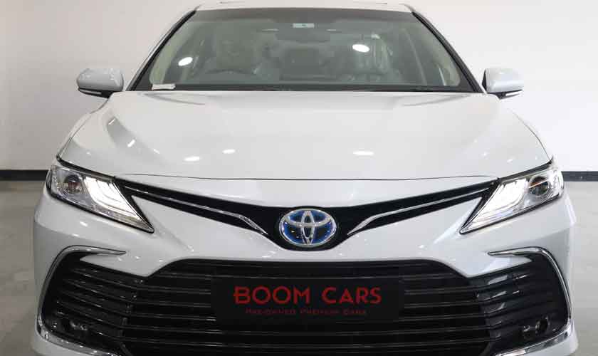 Toyota CAMRY HYBRID BRAND NEW